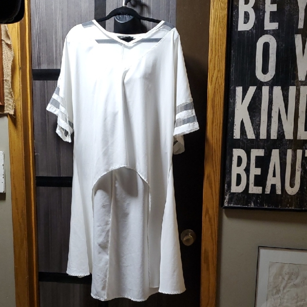 chicme White V-Neck Top